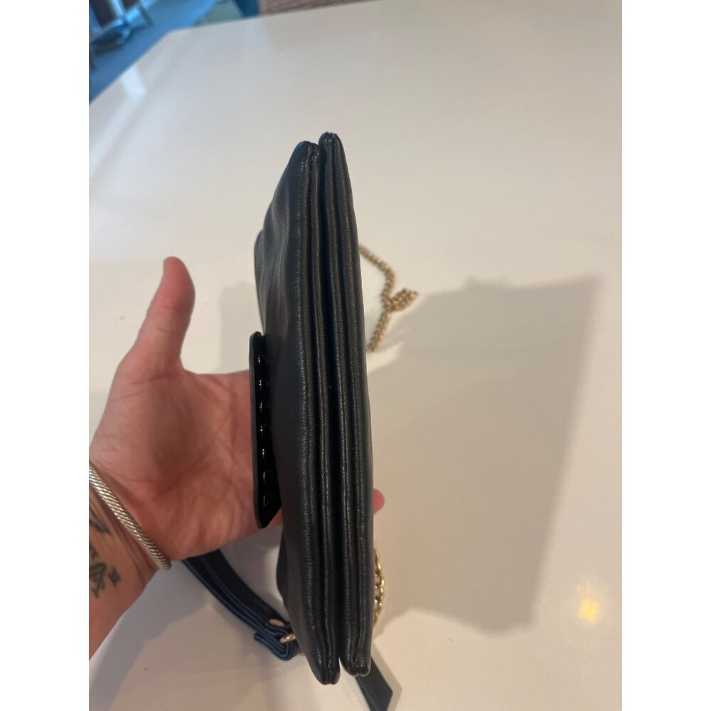 Black Olivia Miller Leather Studded Wristlet With Gold Chain Strap & Zipper Clos - Picture 9 of 10